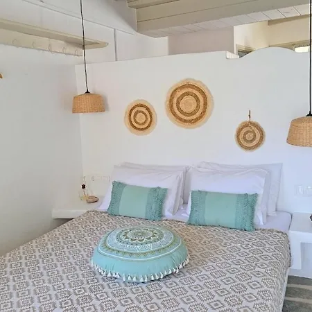 Milos Salty Breeze Boathouse 公寓